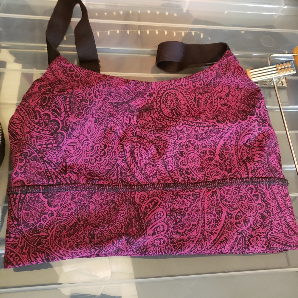 Lululemon Athletica Wmn's Size 2 Both Ways Bra Mini Antique Paisley Deep Fushia - Picture 2 of 6